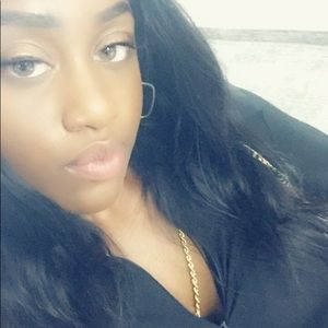 Meet your Posher, Vanessa